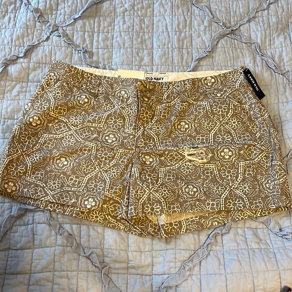 Khaki and white old Navy Shorts
